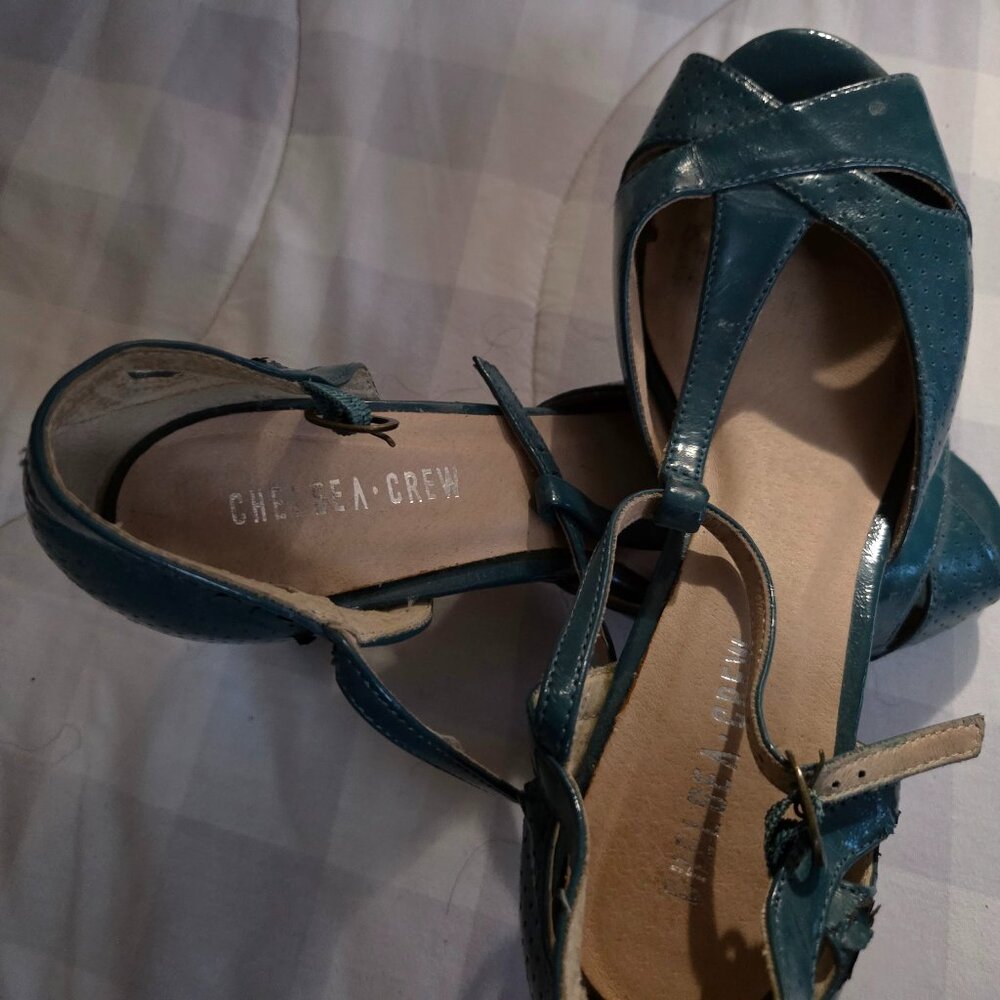 Anthropologie Chelsea crew turquoise heel size 40. Used Condition.